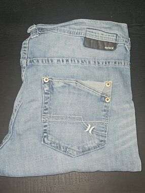 Hurley Men’s Washed Light Blue Denim Relaxed Jeans